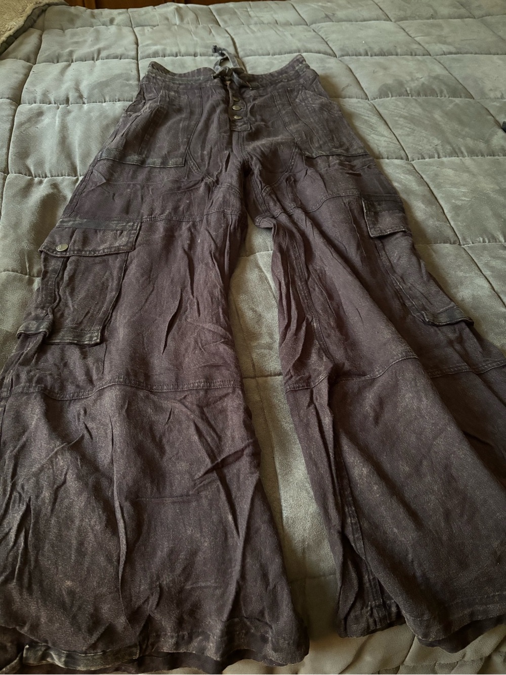 Free People Women's Wide-Leg Cargo Pants - Black